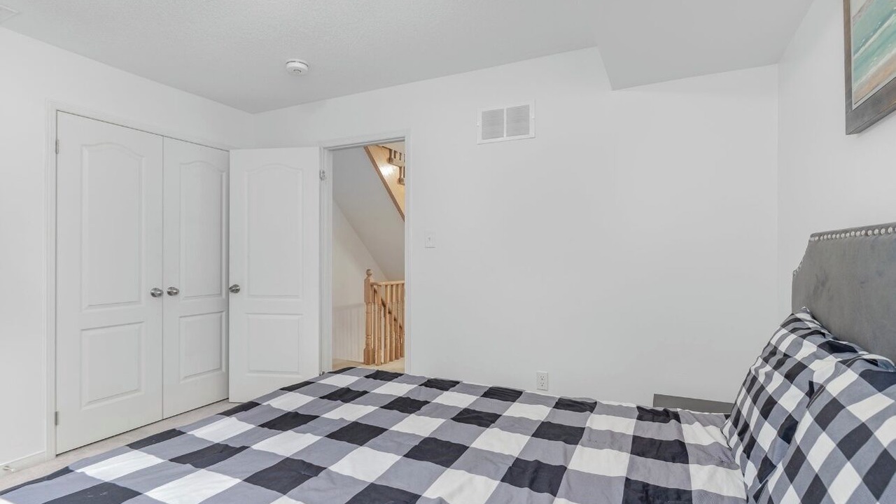 Photo of Bedroom in Durham Region