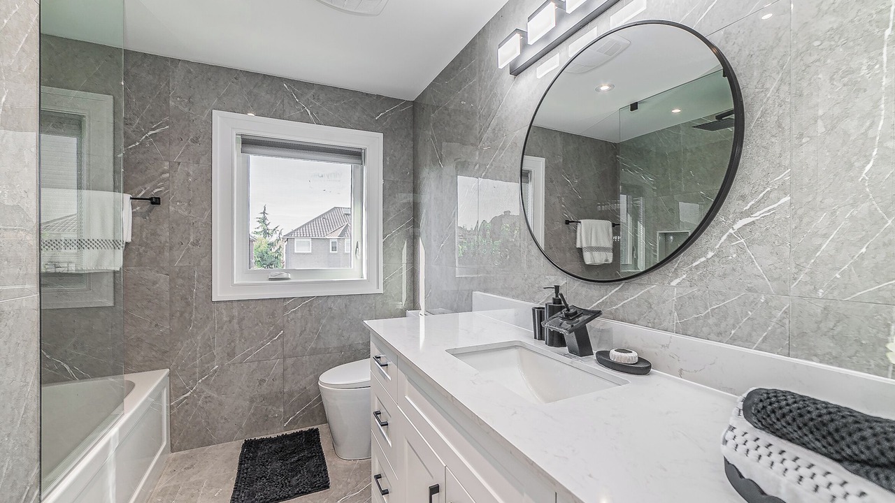 Photo of Bathroom in Gateway