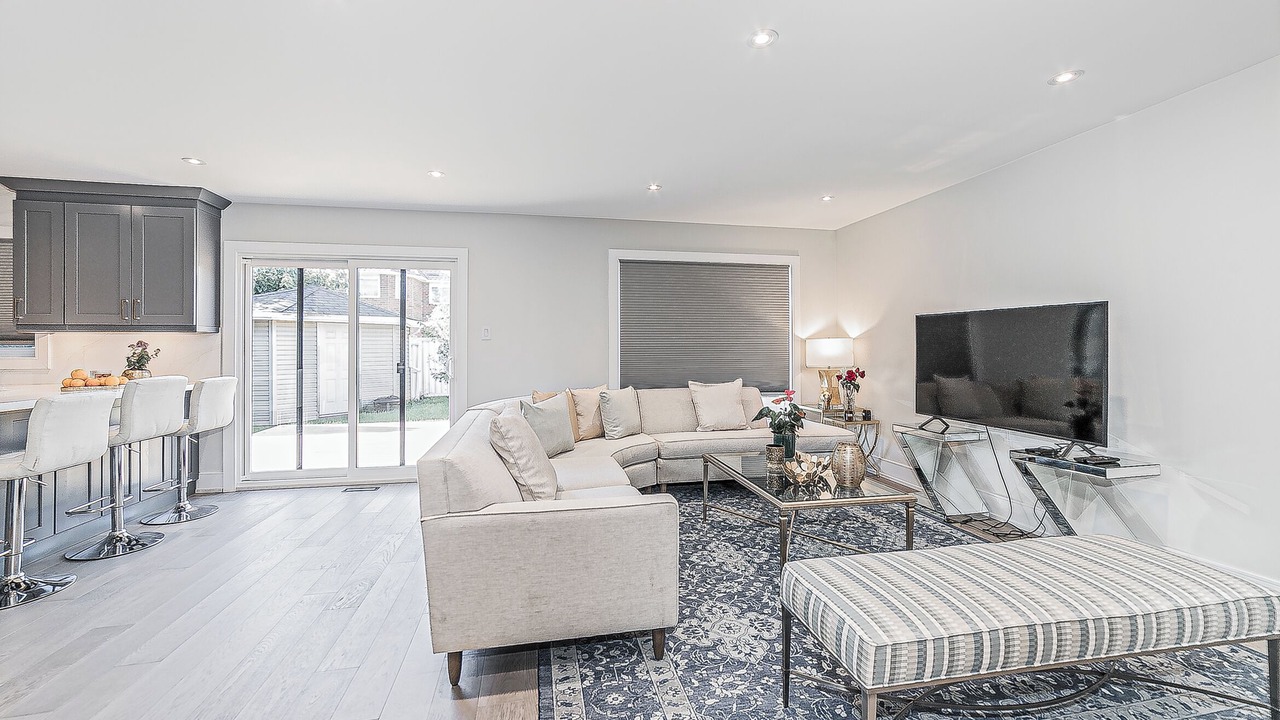 Photo of Livingroom in Gateway