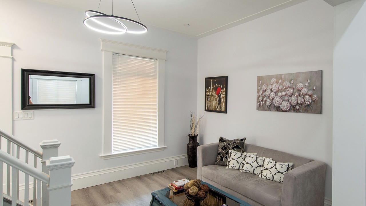 Photo of Livingroom in Brantford