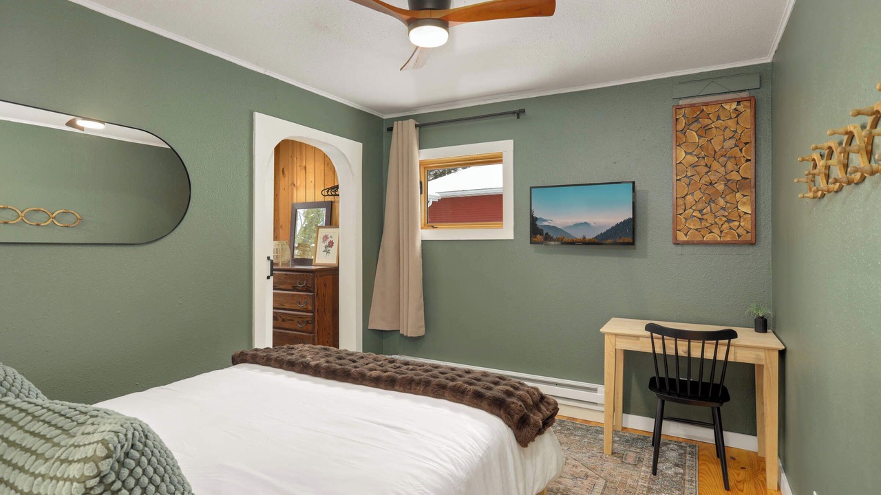 Photo of Bedroom in Center City