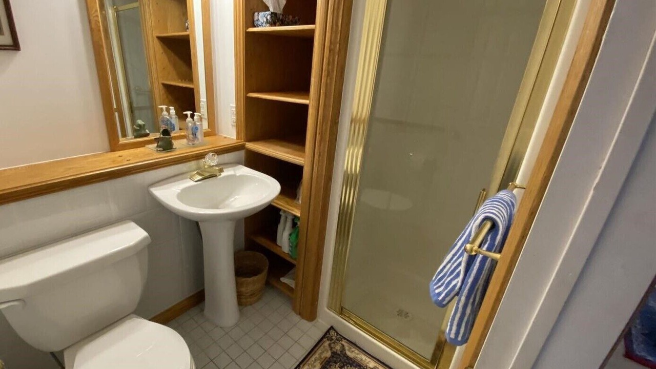 Photo of Bathroom in Algoma District