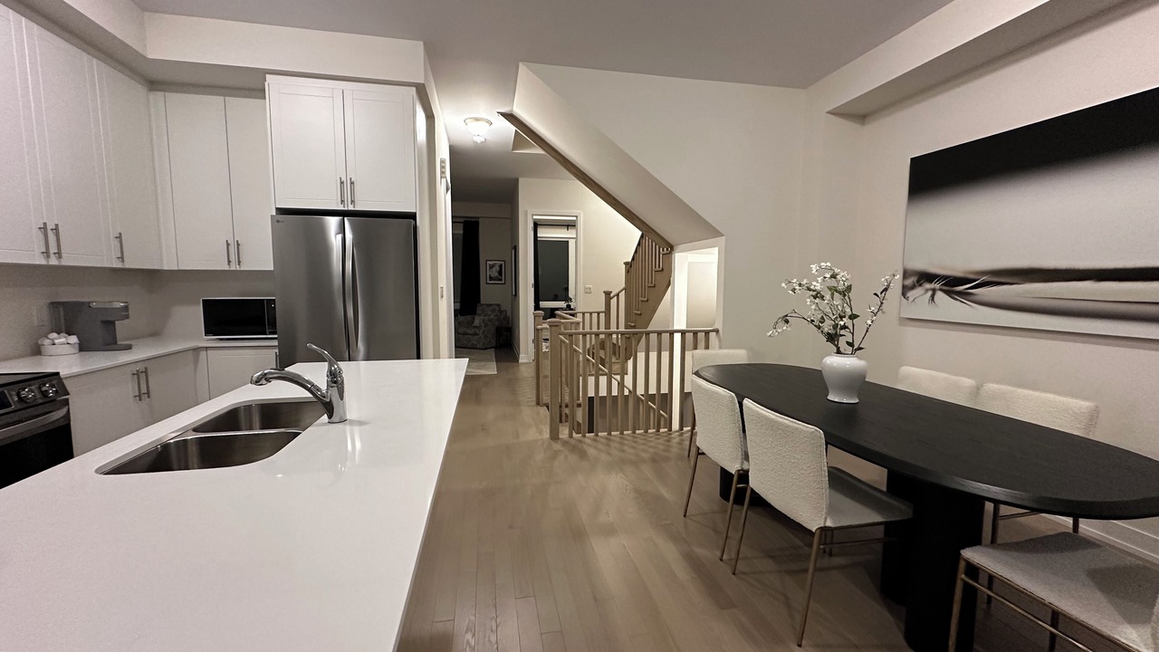 Photo of Kitchen in Oakville