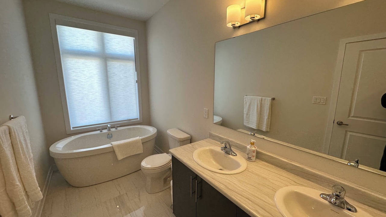 Photo of Bathroom in Oakville