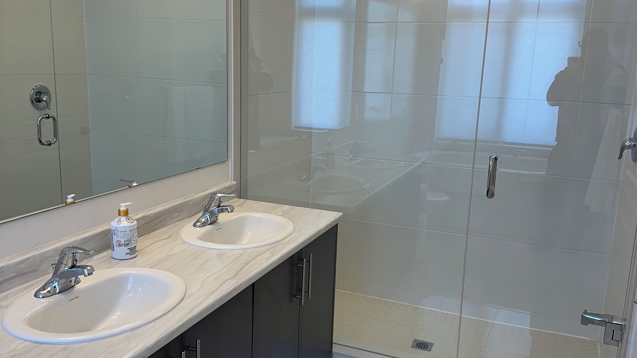 Photo of Bathroom in Oakville