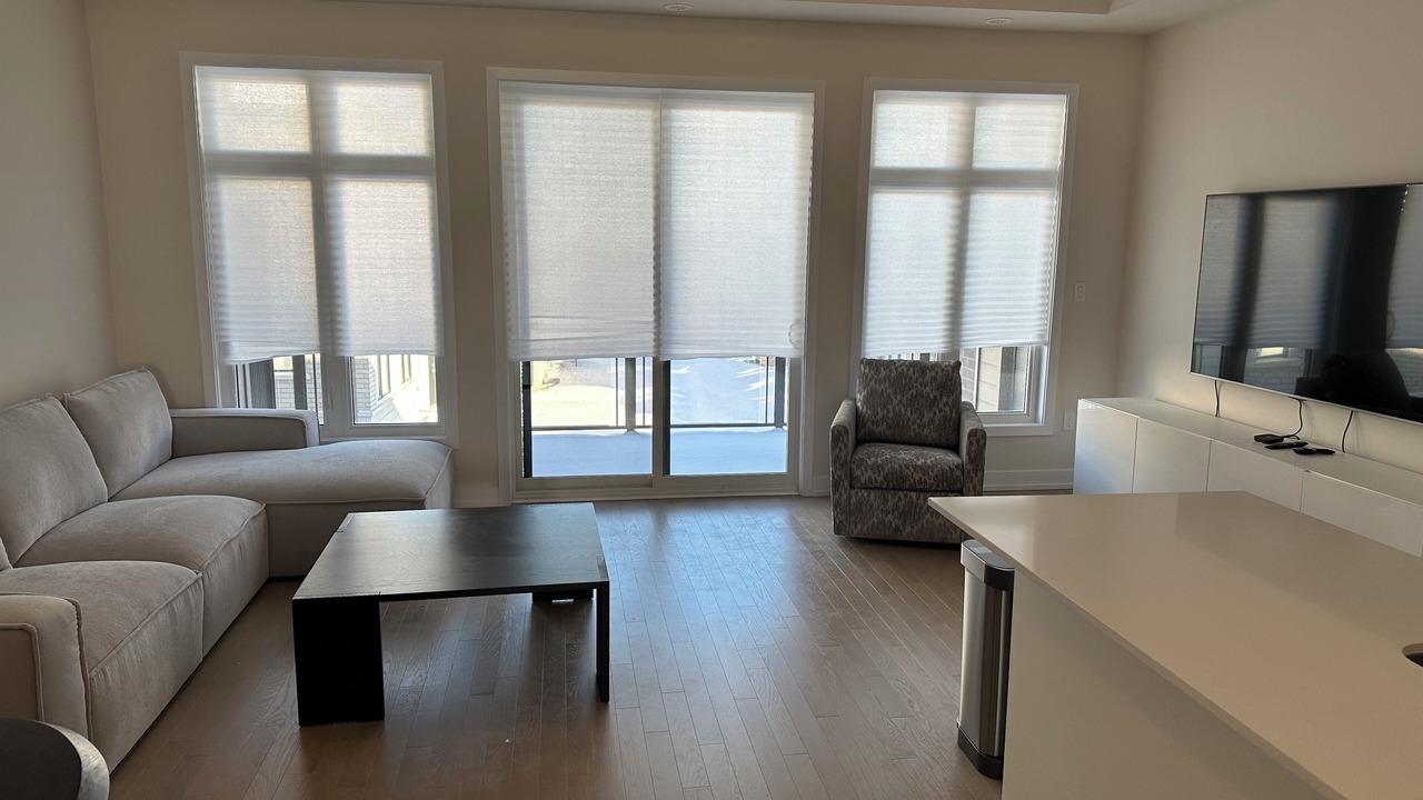 Photo of Livingroom in Oakville