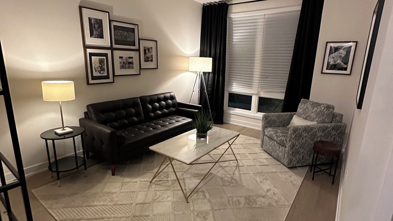 Photo of Livingroom in Oakville