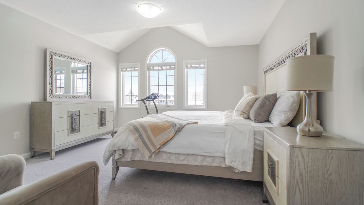 Photo of Bedroom in Bowmanville