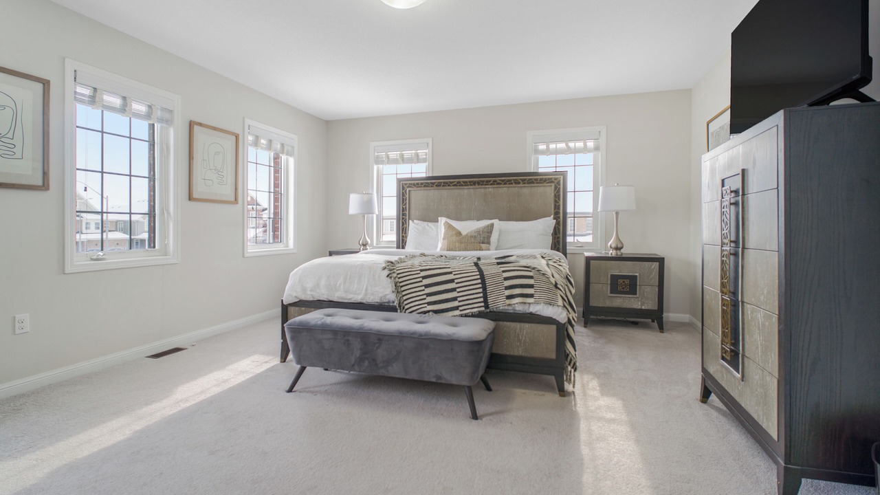 Photo of Bedroom in Bowmanville