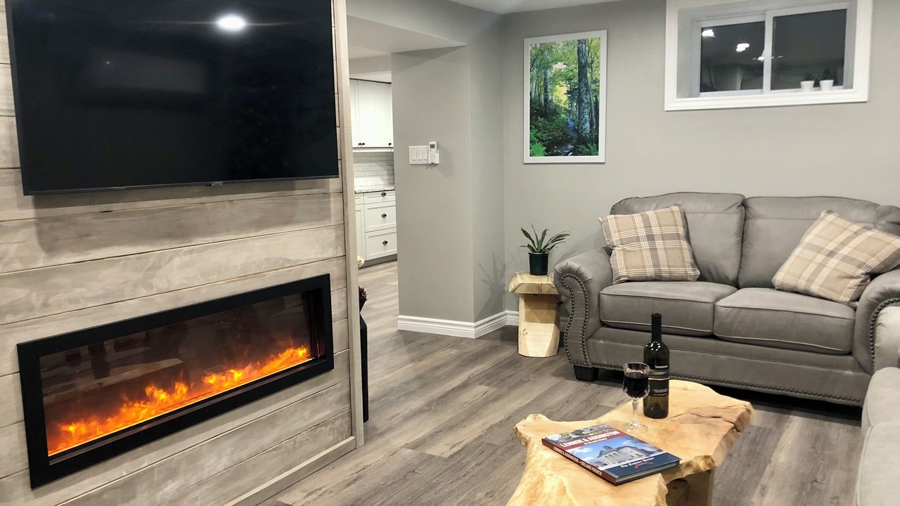 Photo of Livingroom in Greater Napanee