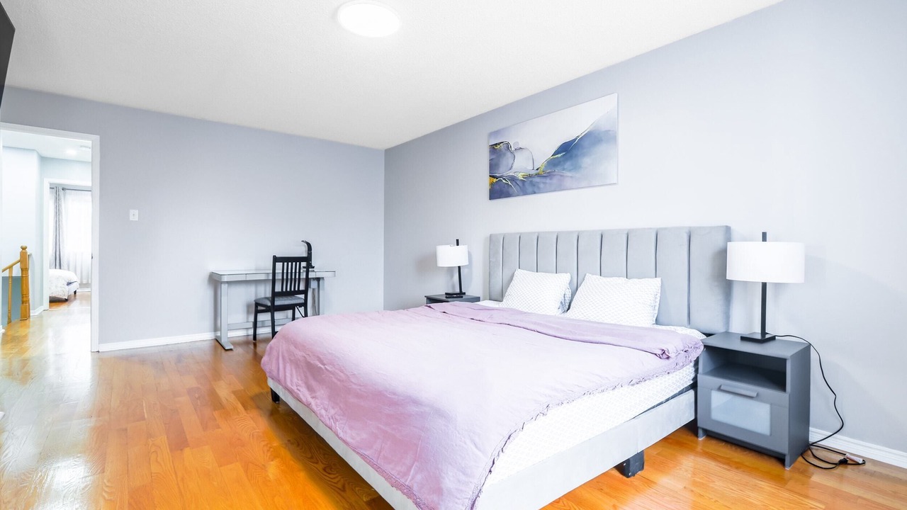 Photo of Bedroom in Thornhill