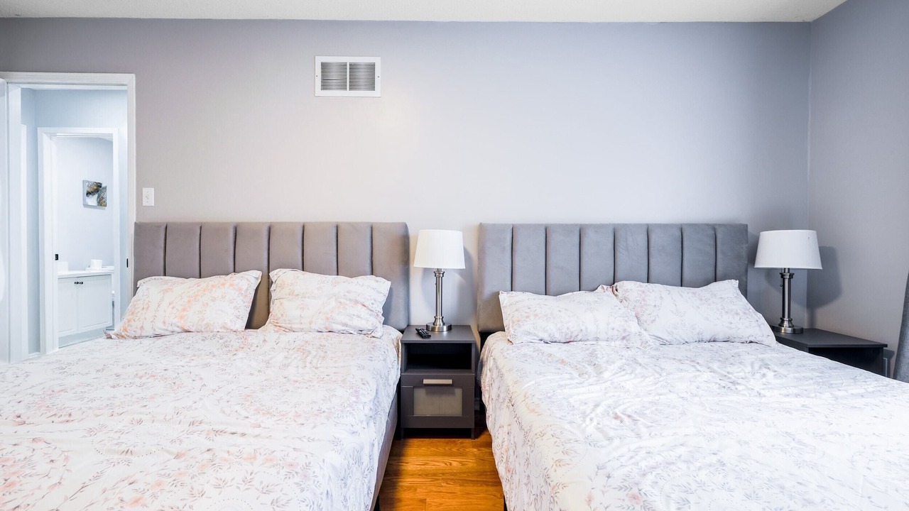 Photo of Bedroom in Thornhill