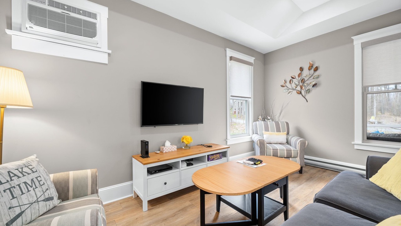 Photo of Livingroom in Cherry Valley