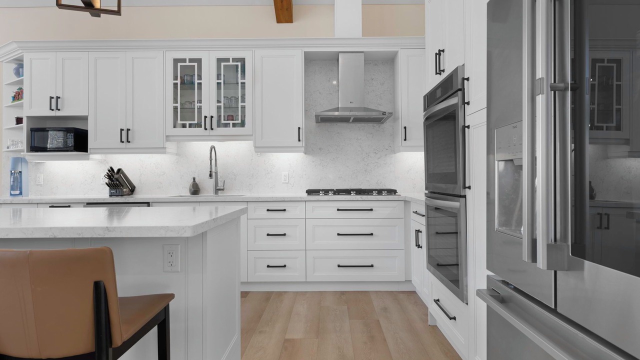 Photo of Kitchen in Lake of Bays