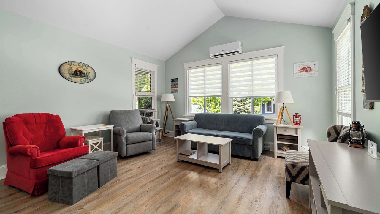 Photo of Livingroom in Cherry Valley