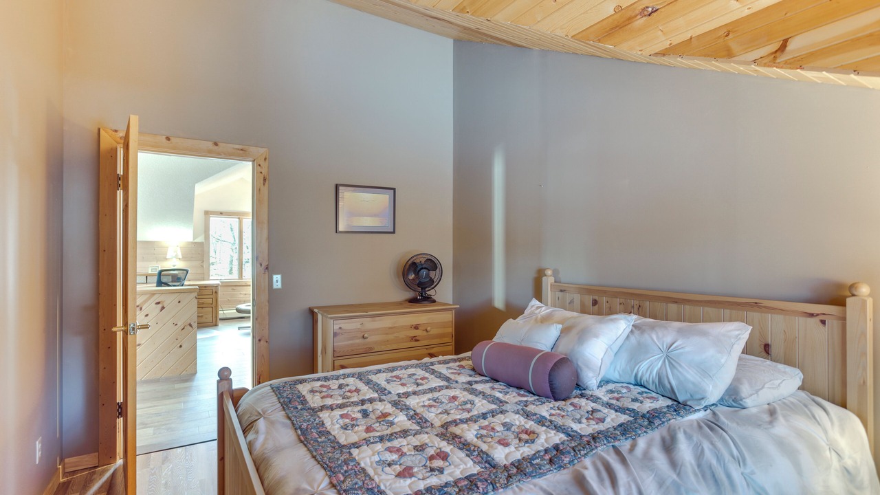 Photo of Bedroom in New London