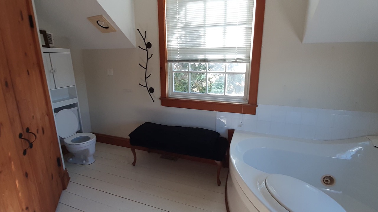 Photo of Bathroom in Port Stanley