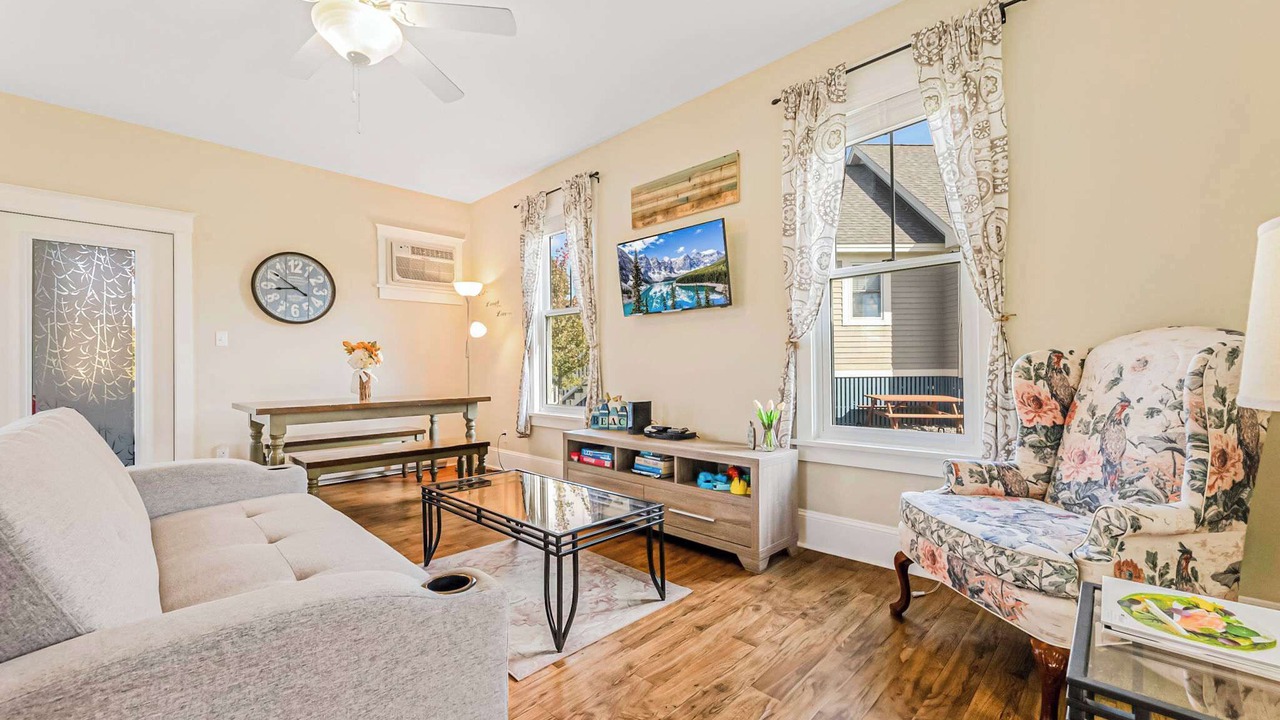 Photo of Livingroom in Cherry Valley