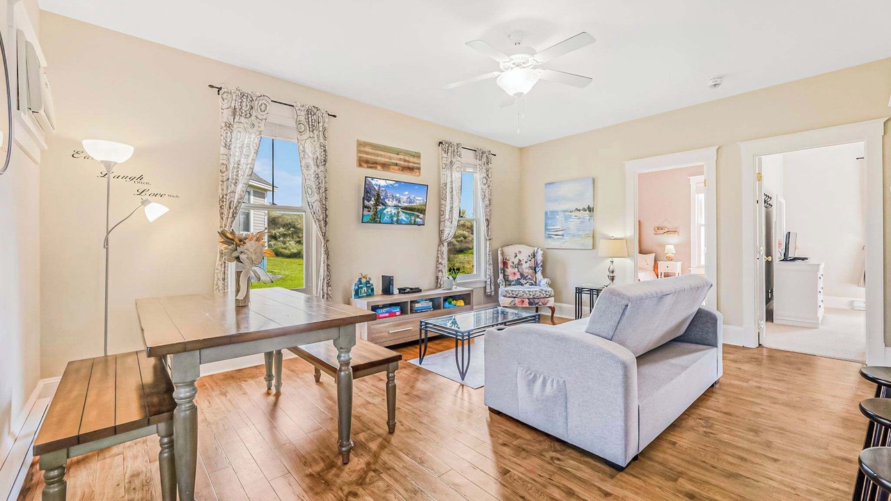 Photo of Livingroom in Cherry Valley