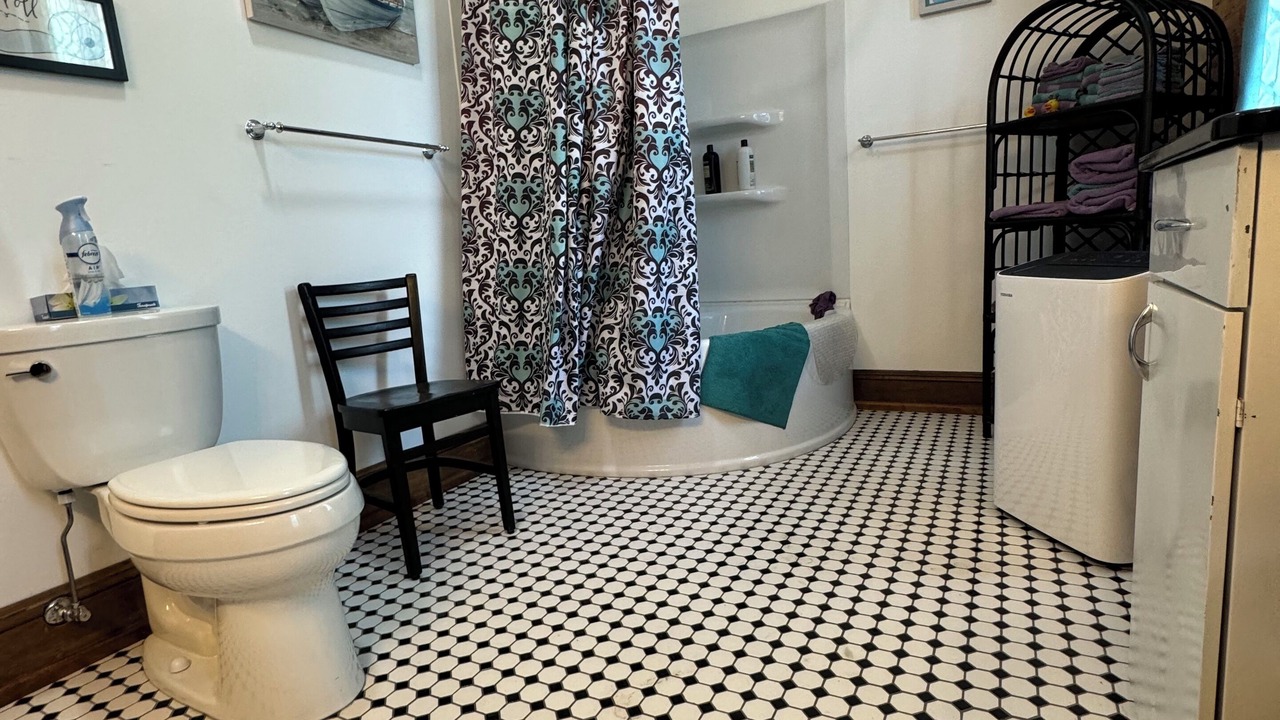 Photo of Bathroom in Albert Lea