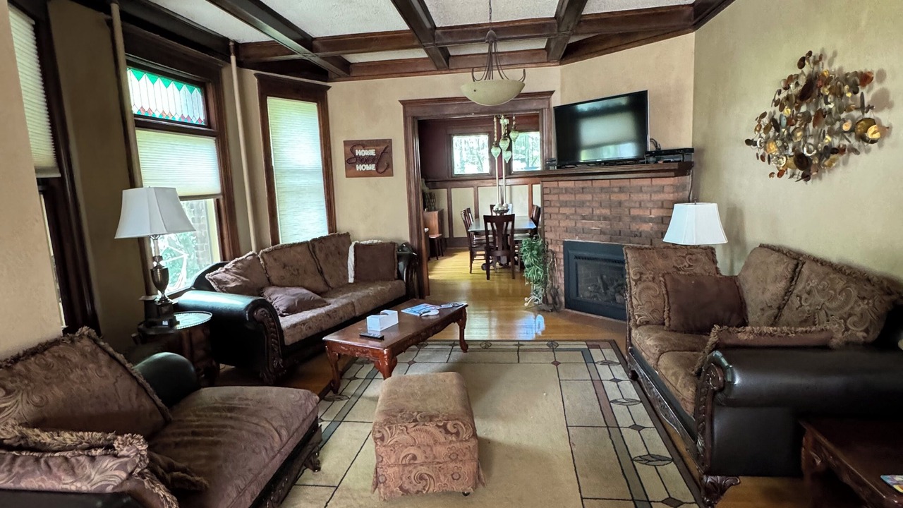 Photo of Livingroom in Albert Lea