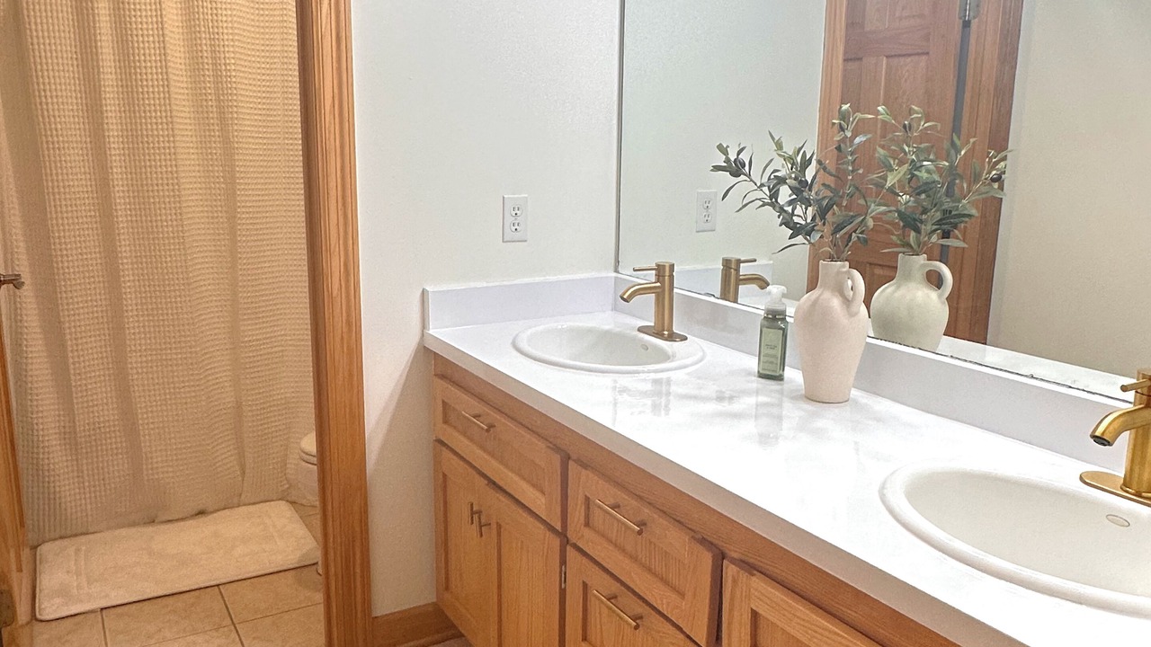 Photo of Bathroom in Hugo
