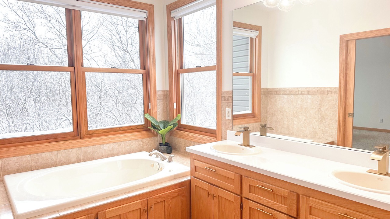 Photo of Bathroom in Hugo