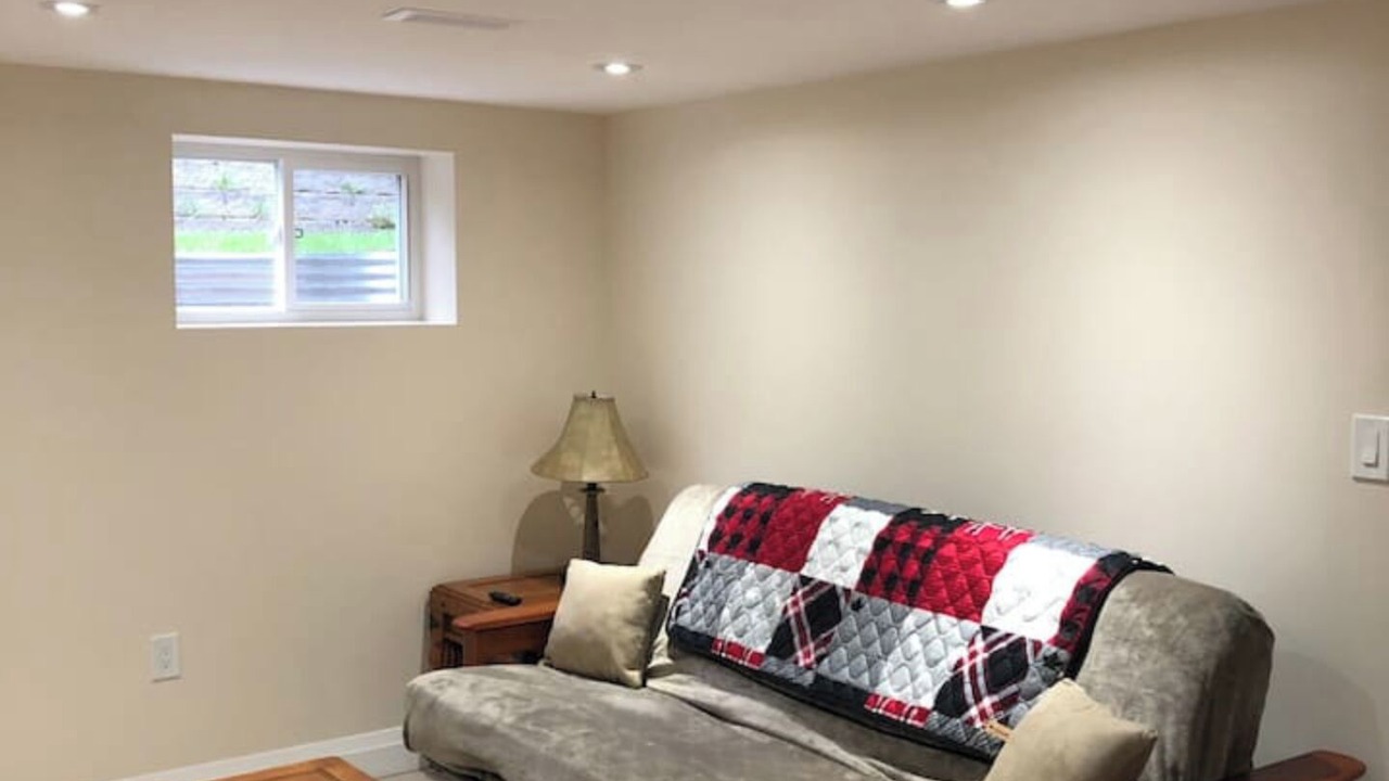 Photo of Livingroom in Port McNicoll