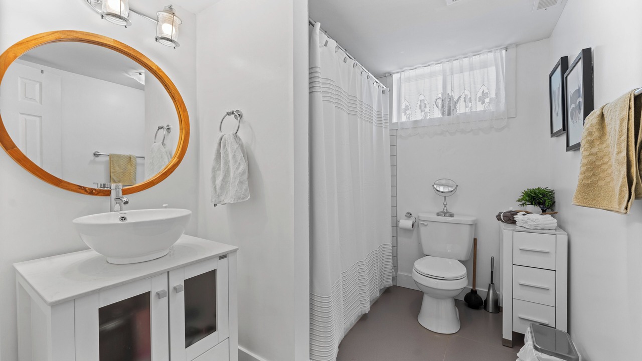 Photo of Bathroom in Cobourg