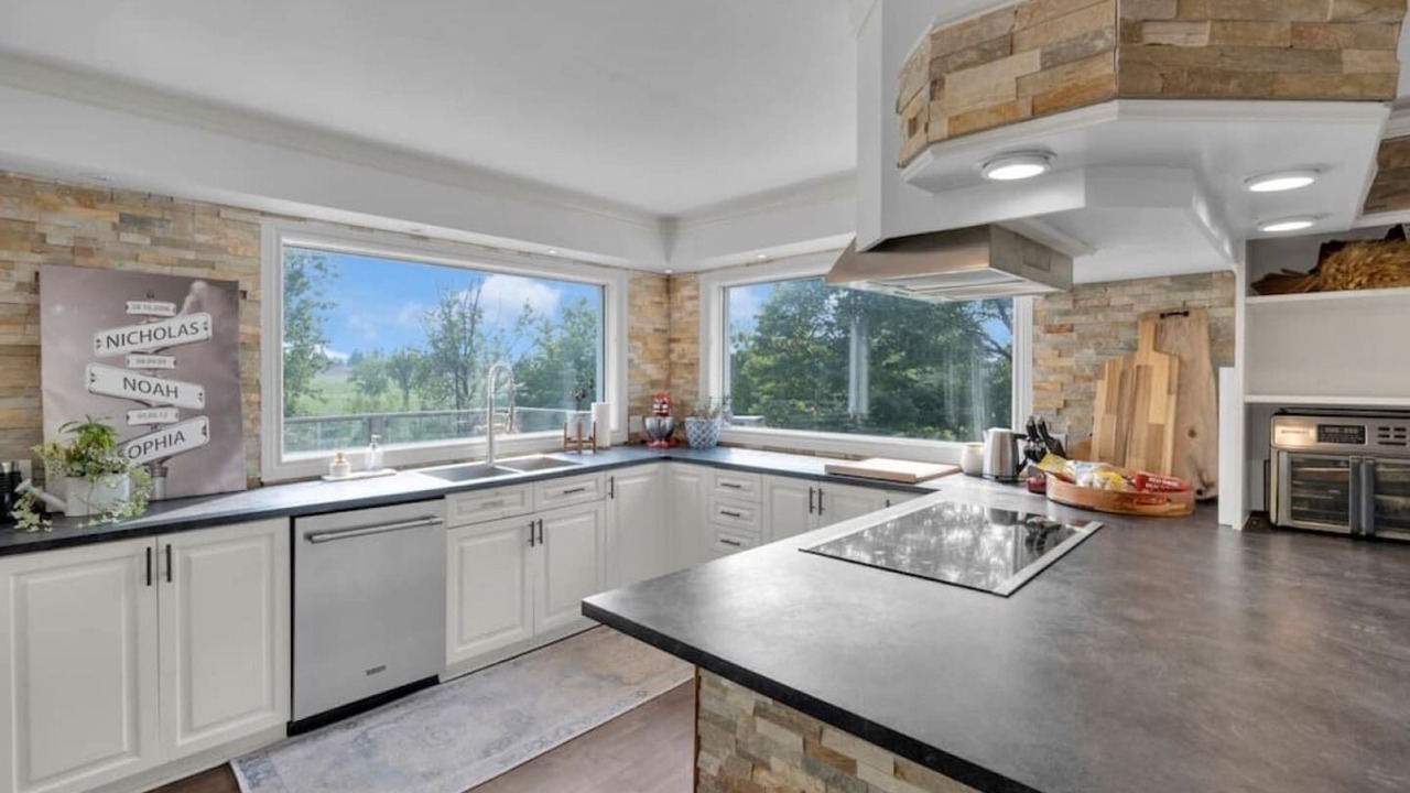 Photo of Kitchen in Caledon