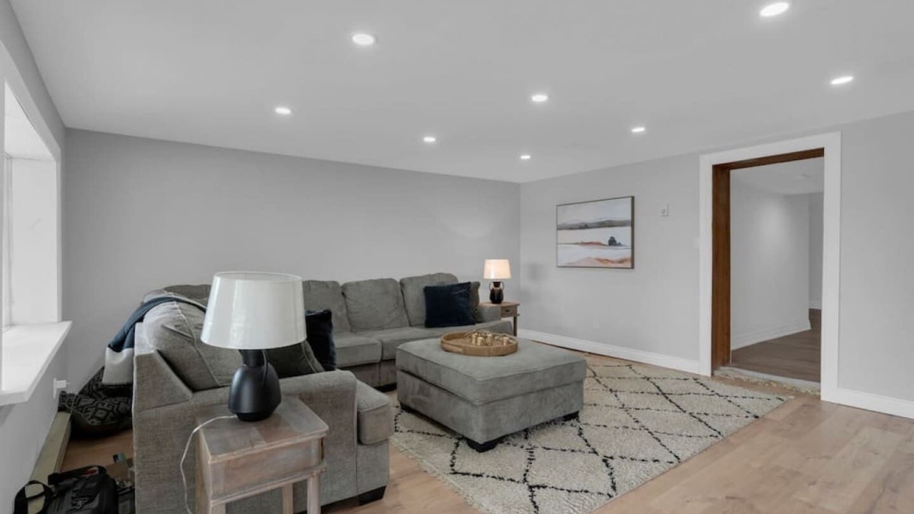 Photo of Livingroom in Caledon