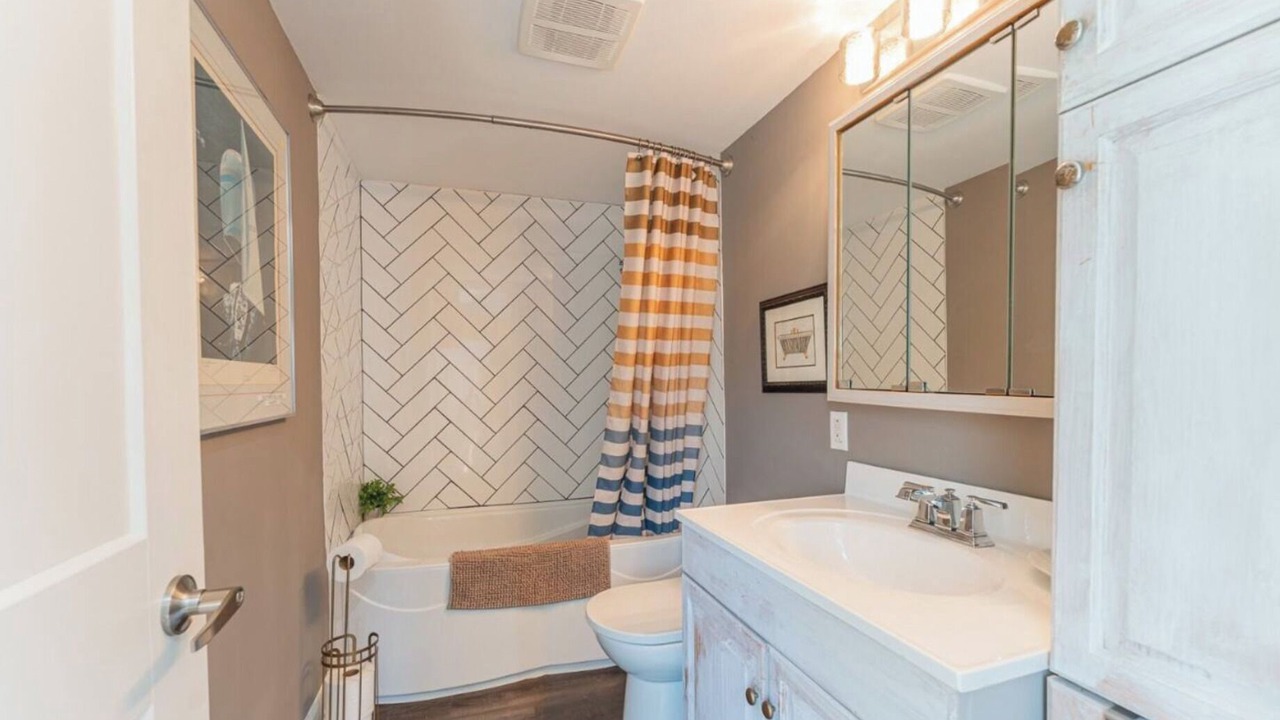 Photo of Bathroom in Victoria Road