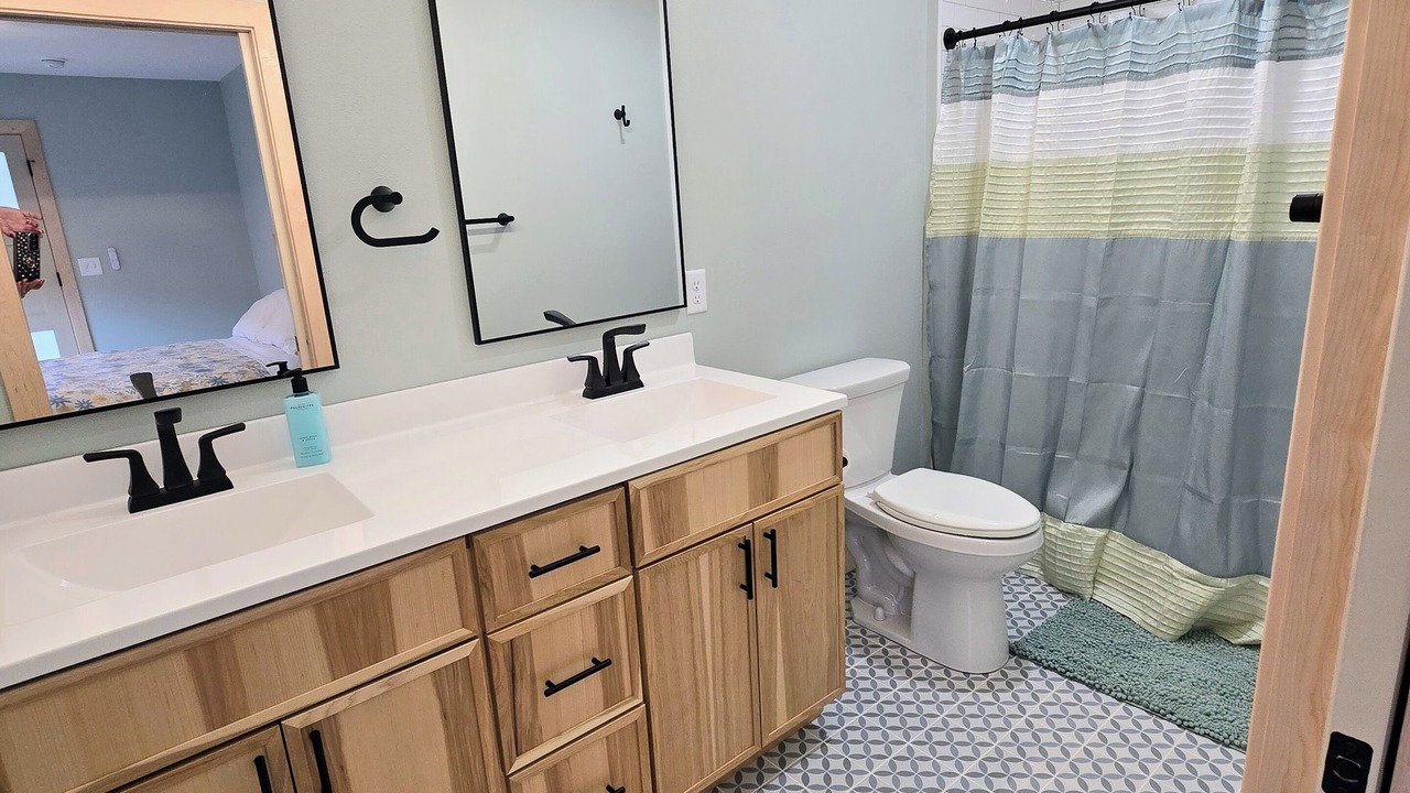 Photo of Bathroom in Brownsville