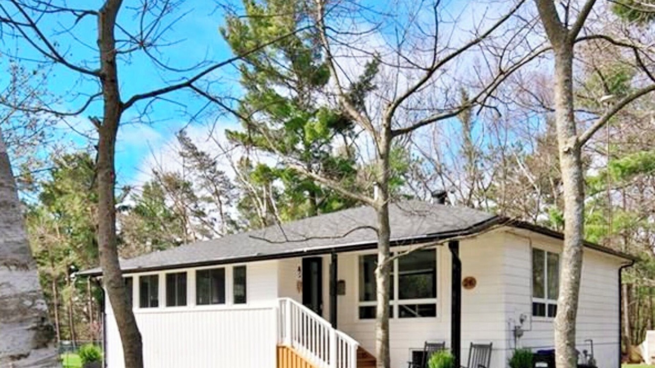 Photo of Outdoor in Tiny