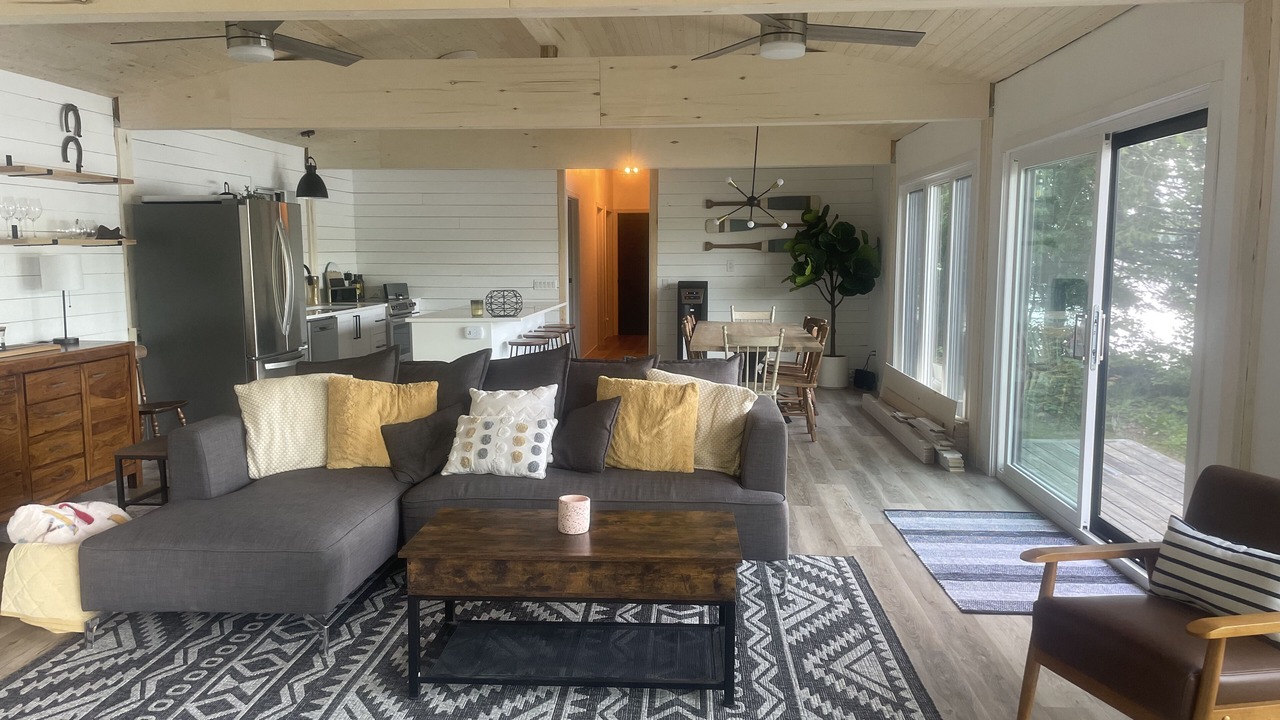 Photo of Livingroom in Hastings Highlands