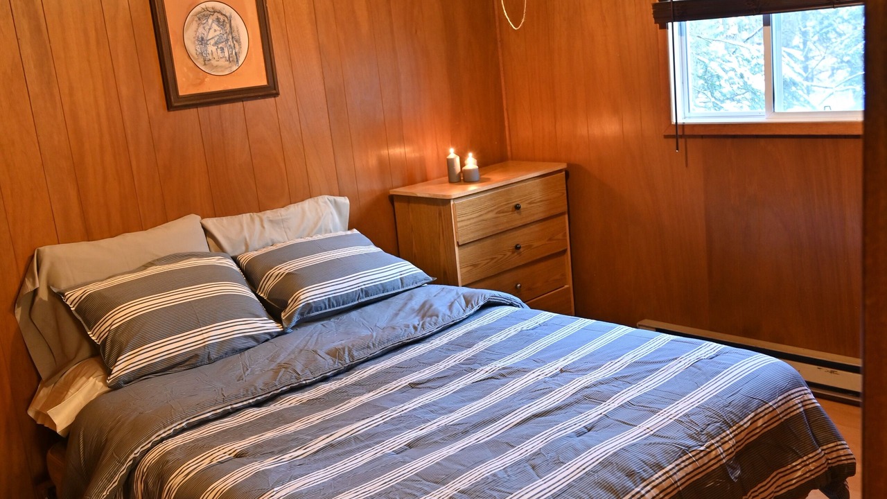 Photo of Bedroom in Unorganized Centre Parry Sound