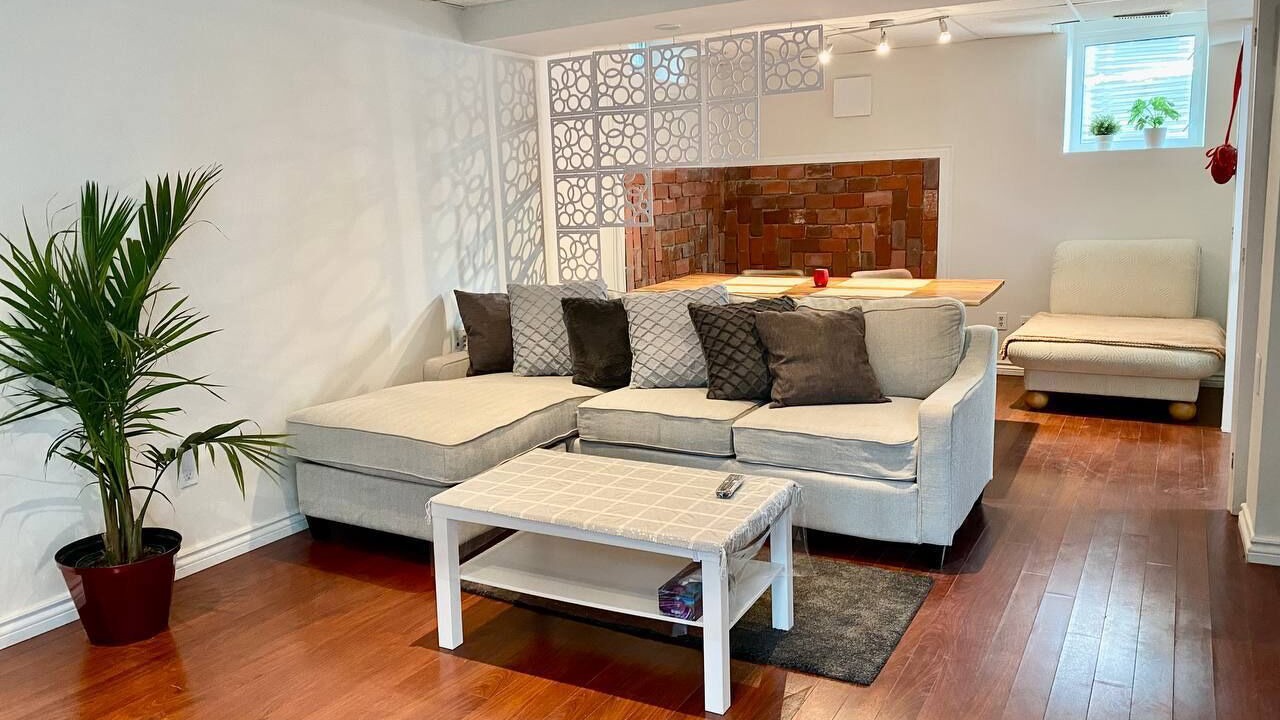 Photo of Livingroom in Newmarket