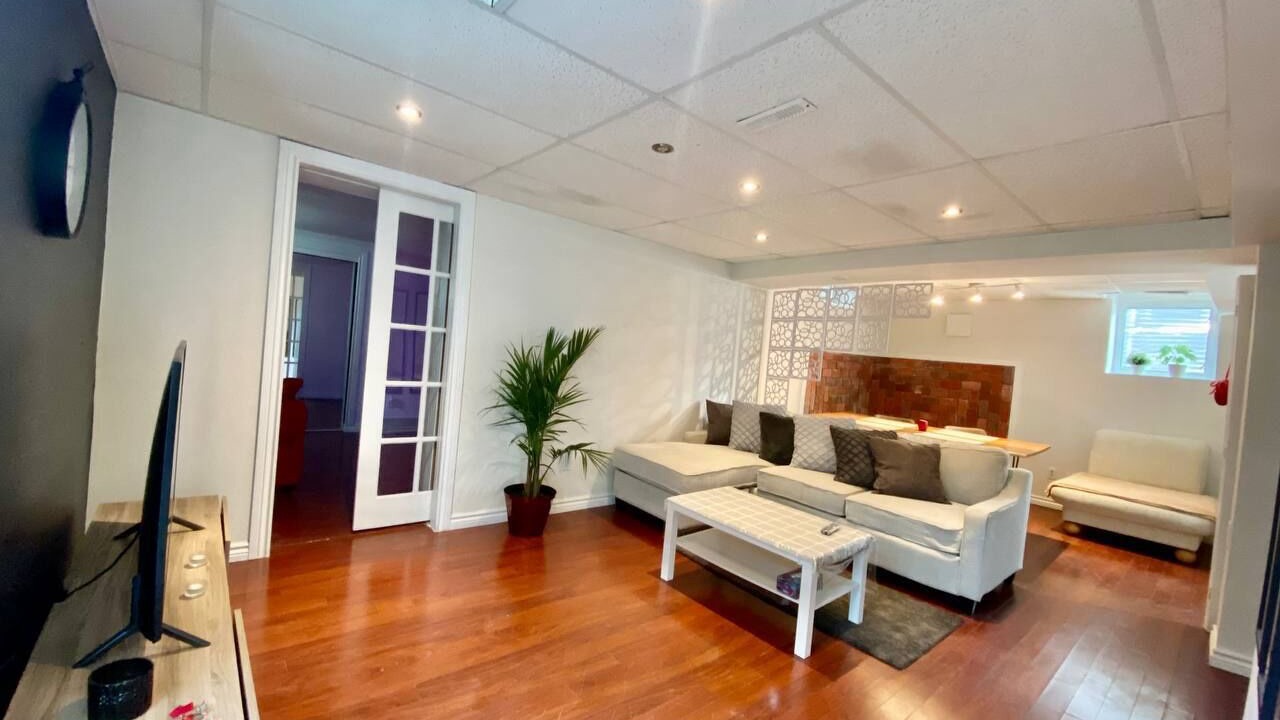Photo of Livingroom in Newmarket
