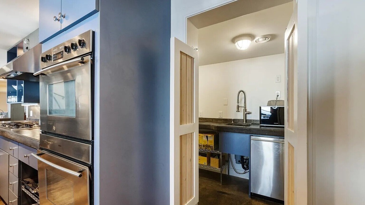 Photo of Kitchen in Lake Shore