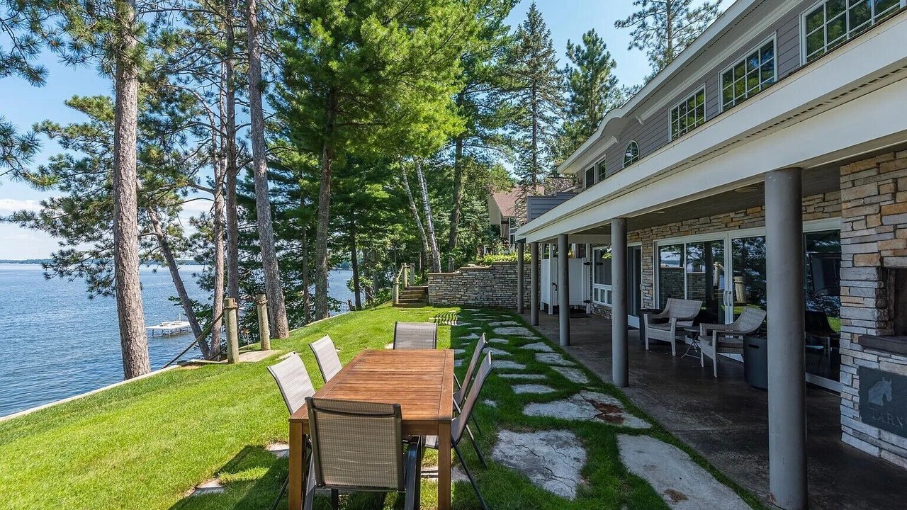 Photo of Outdoor in Lake Shore