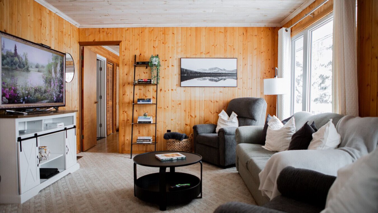 Photo of Livingroom in Magnetawan