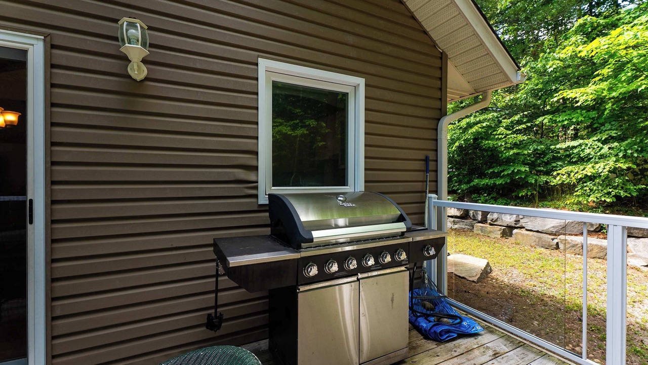 Photo of Patio Balcony in Baysville