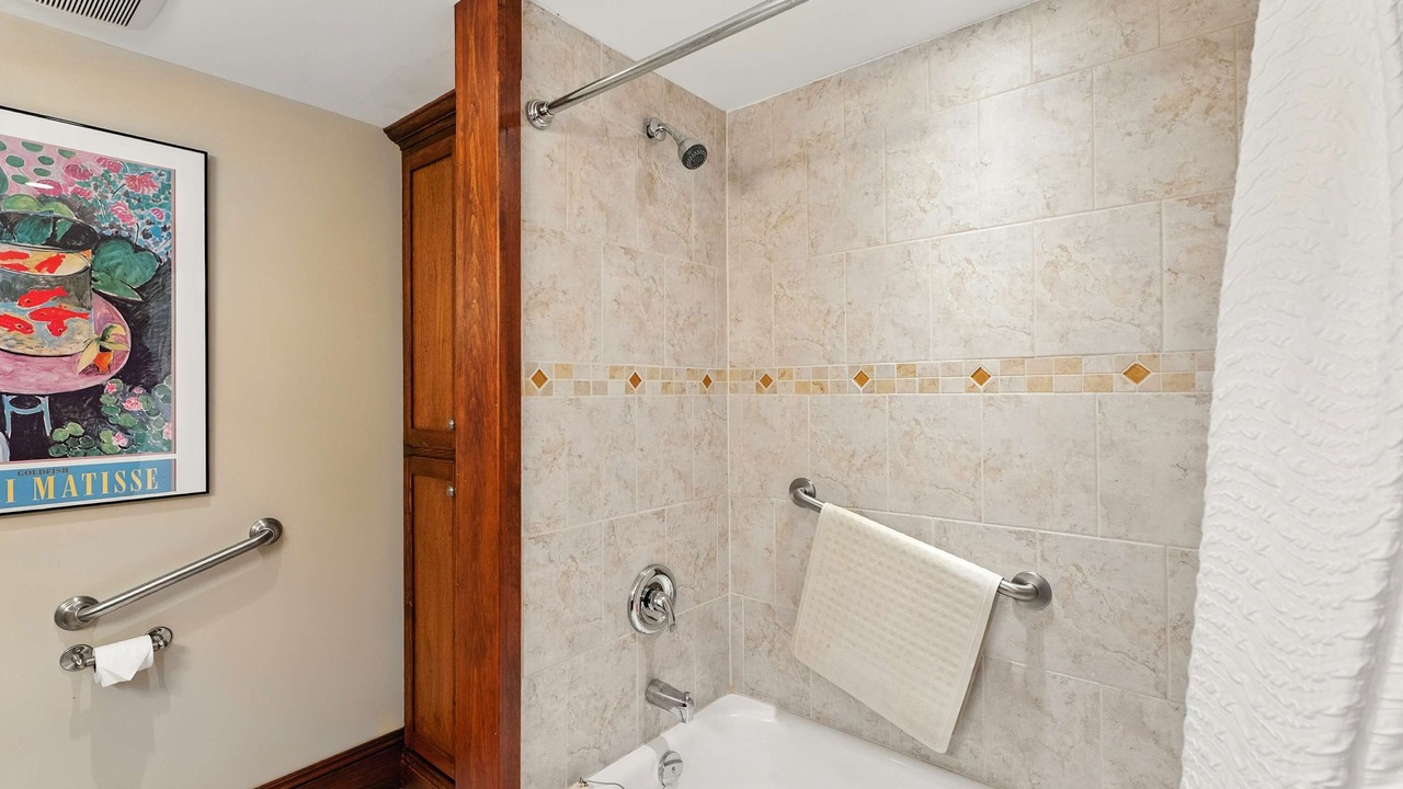 Photo of Bathroom in Baysville
