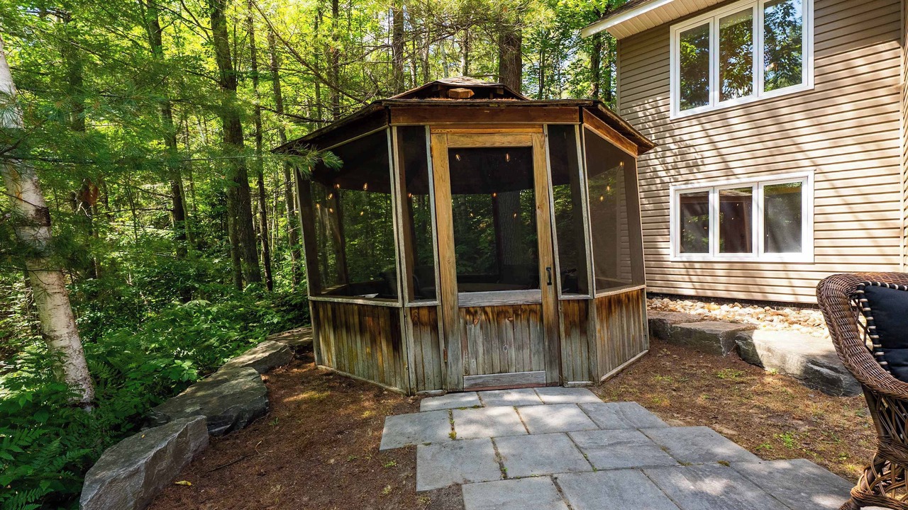 Photo of Patio Balcony in Baysville