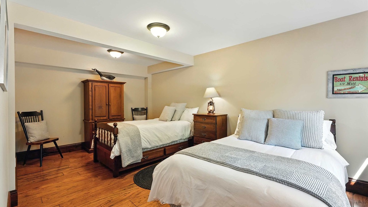 Photo of Bedroom in Baysville