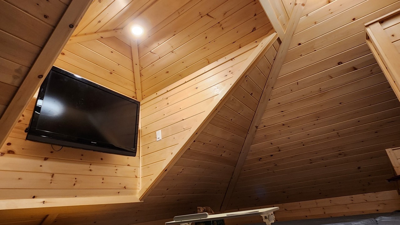Photo of Bedroom in Lake of Bays
