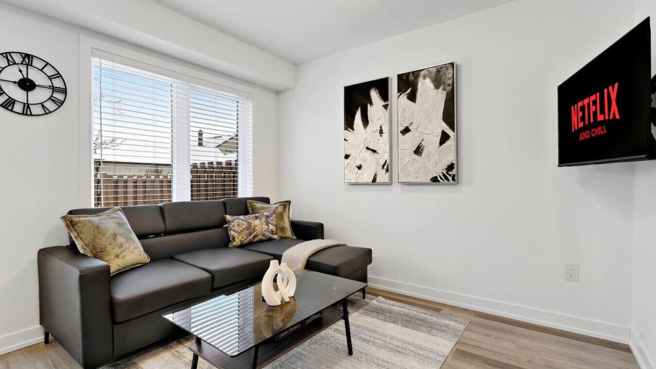 Photo of Livingroom in Welland