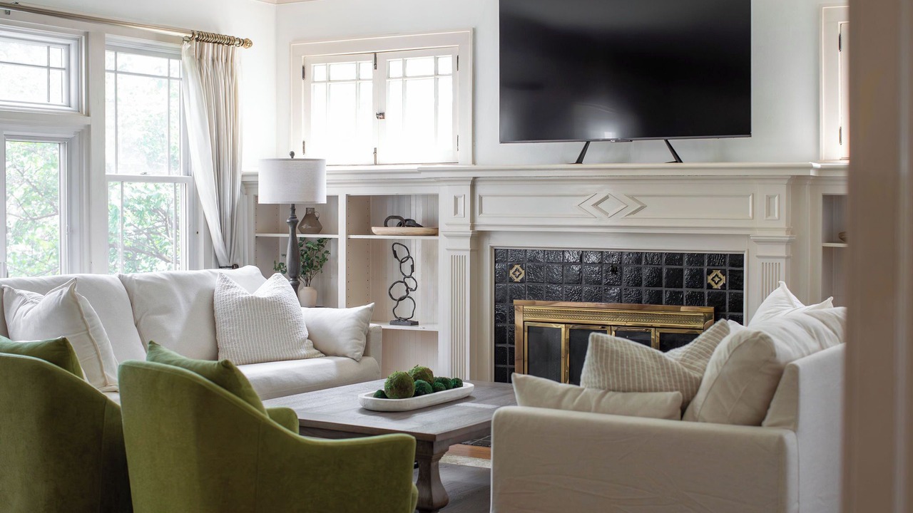 Photo of Livingroom in Whittier