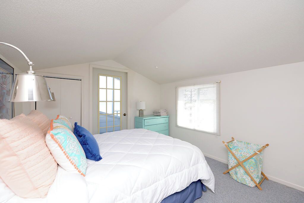 Photo of Bedroom in Richwood