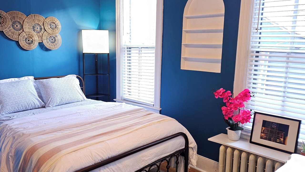 Photo of Bedroom in Summit - University
